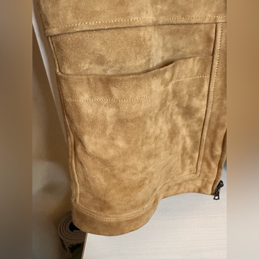 Island Soft Suede Jacket - Perfect Vintage- Jacket.  Size L - Picture 10 of 16